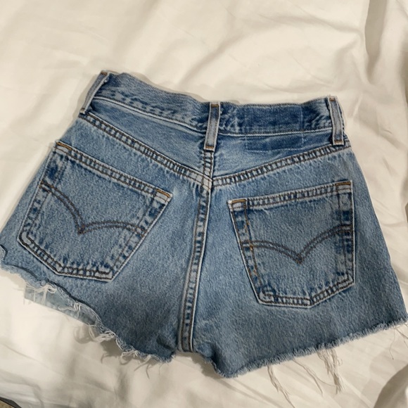 SOLD // Vintage Levis high waisted shorts - Picture 2 of 11